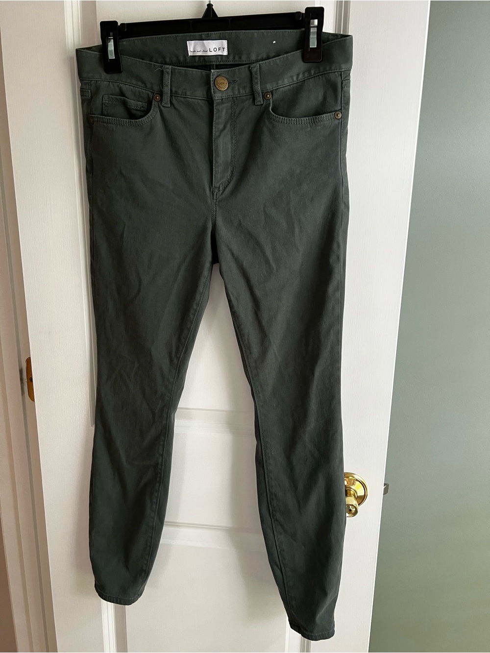 LOFT Dark Sage Green Skinny Pants Size 28